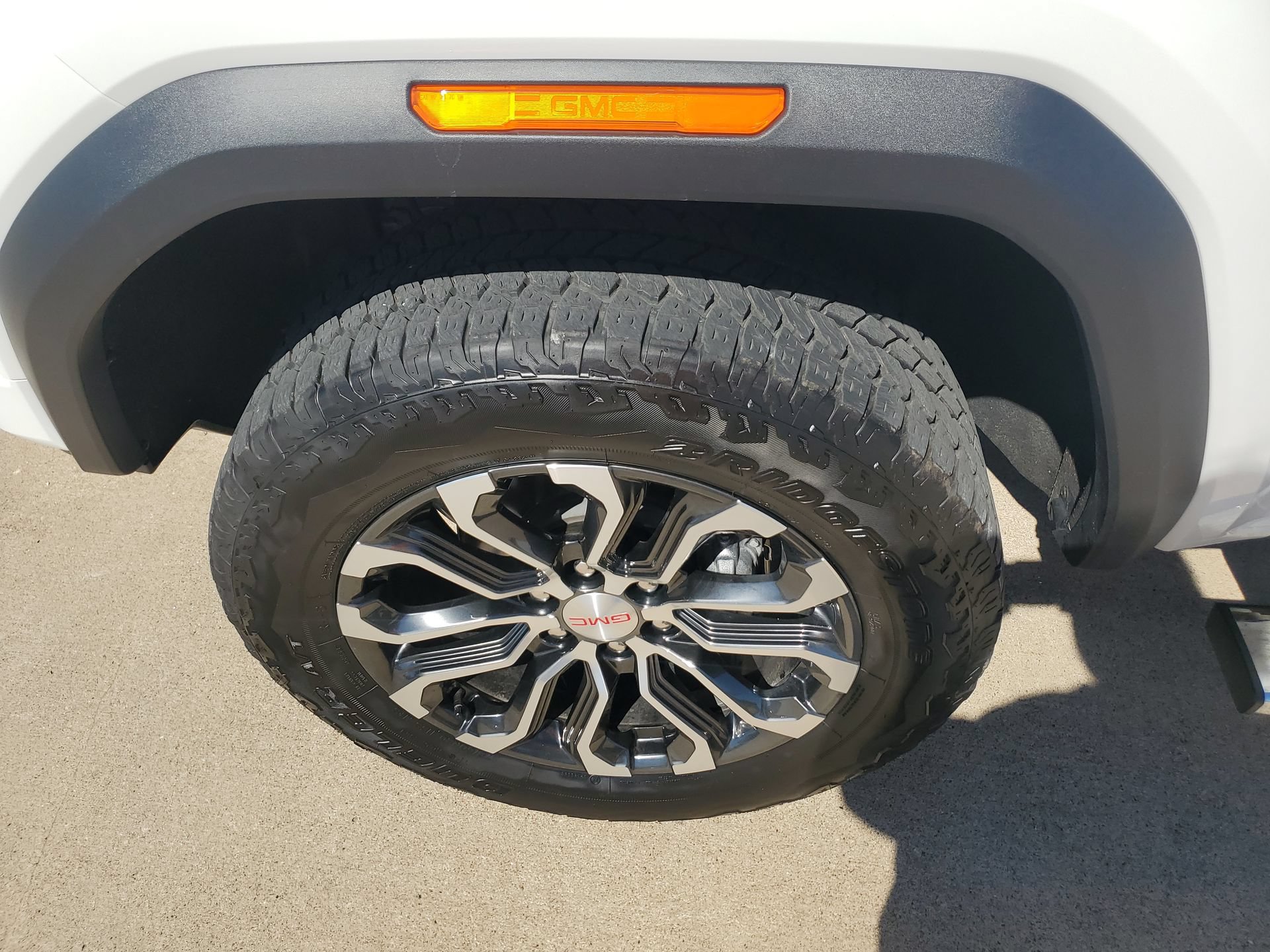 Used 2025 GMC Canyon Denali AWD/4WD image 40