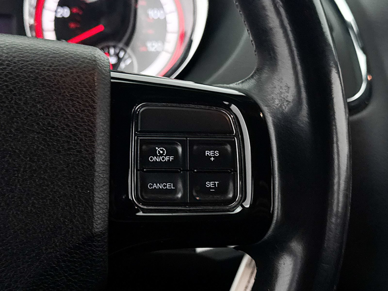 Used 2017 Dodge Grand Caravan SE FWD image 26