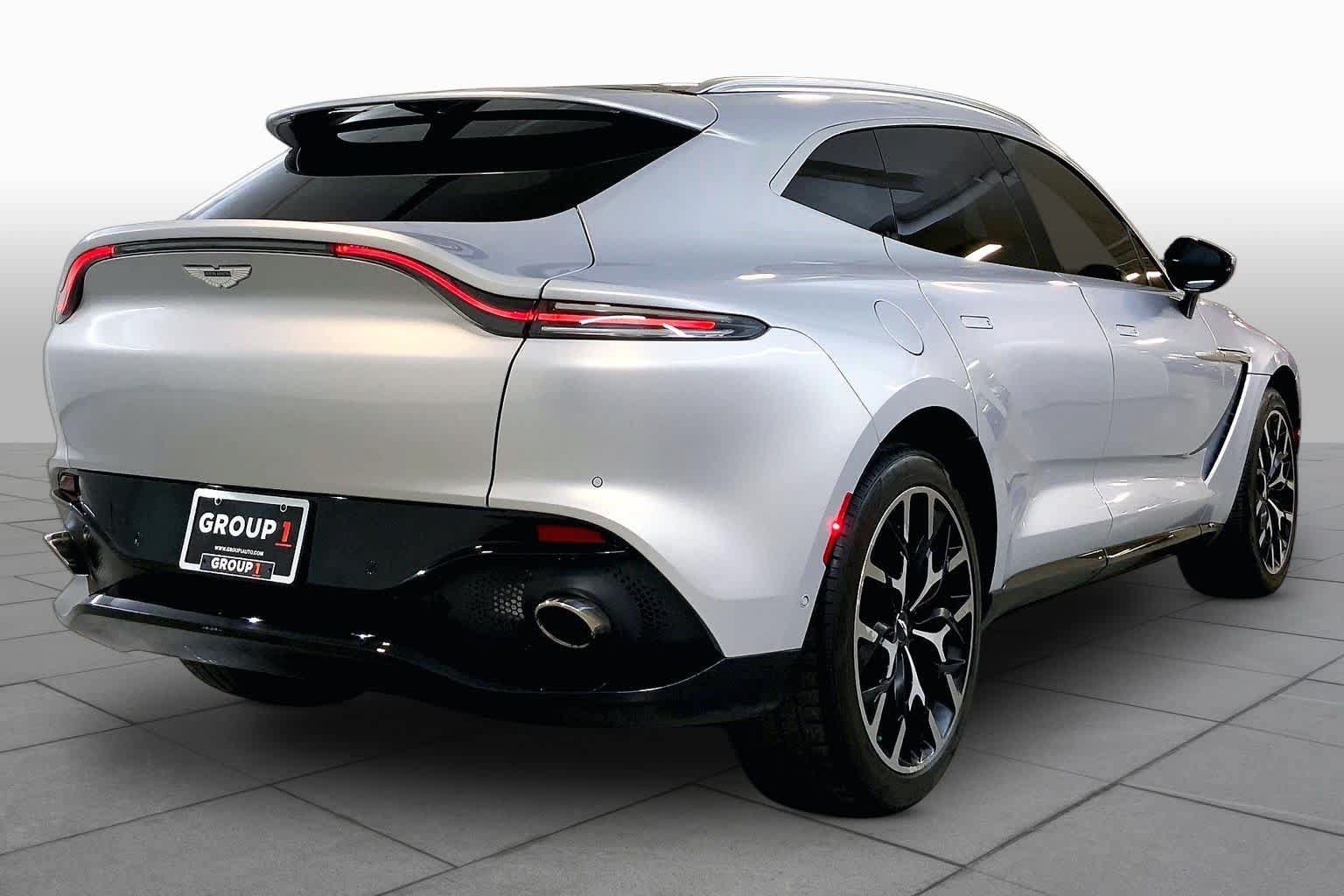 Used 2021 Aston Martin DBX AWD/4WD image 12