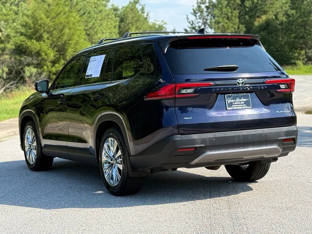 Used 2024 Toyota Grand Highlander AWD image 10