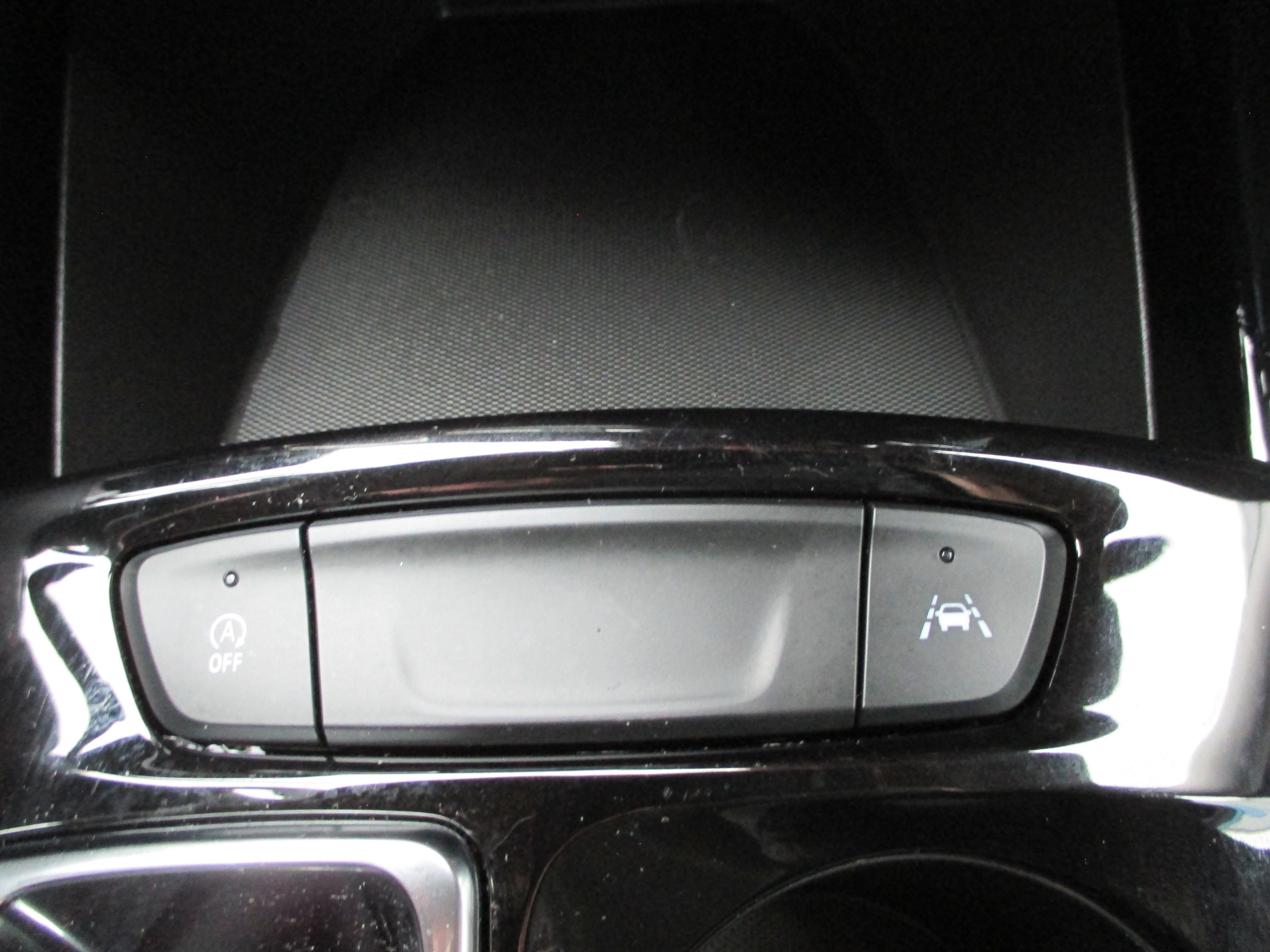 Used 2025 Chevrolet Trax ACTIV w/ Driver Confidence Package image 21