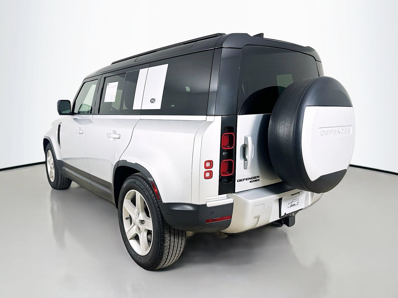 Used 2020 Land Rover Defender 110 SE AWD/4WD image 7