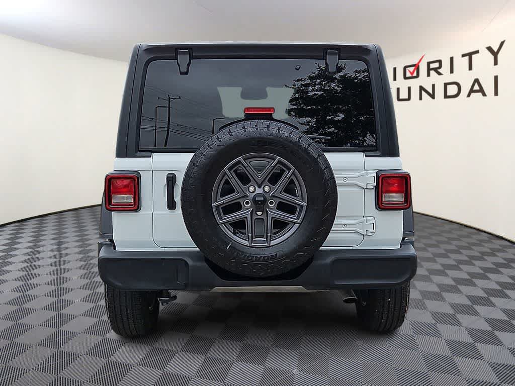 Used 2025 Jeep Wrangler Unlimited Sport AWD/4WD image 5