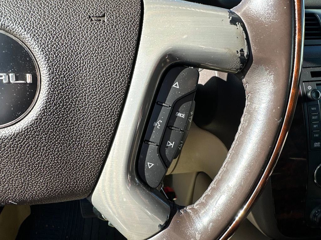 Used 2008 GMC Yukon Denali image 26