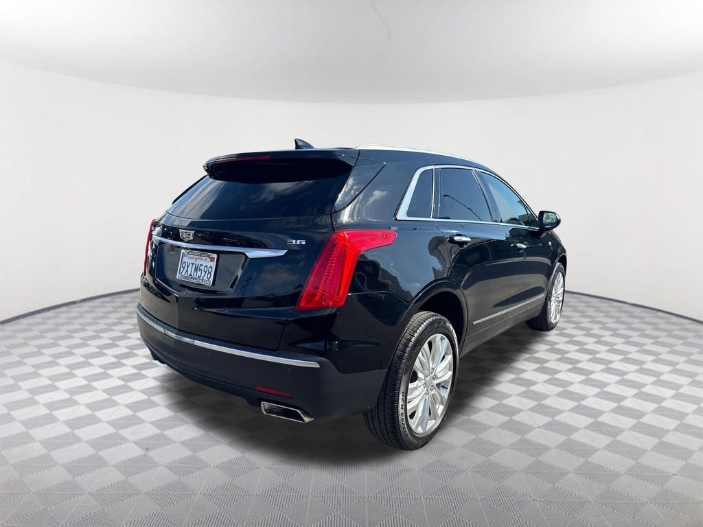 Used 2017 Cadillac XT5 Premium Luxury w/ Advanced Security Package FWD image 4