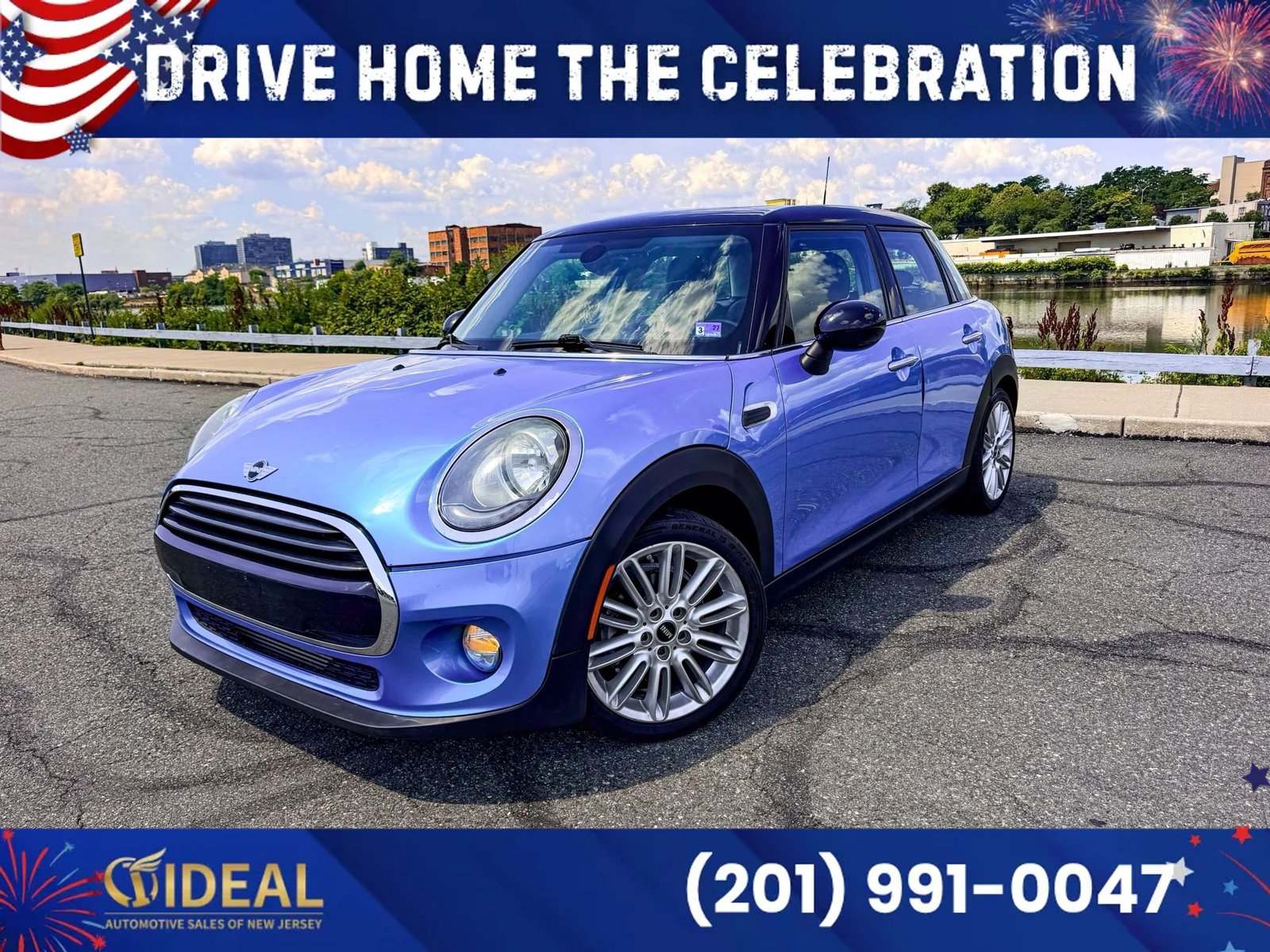 Used 2016 MINI Cooper 4-Door Hardtop FWD image 2