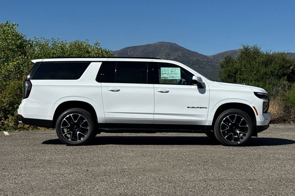 New 2026 Chevrolet Suburban RST w/ Comfort Package AWD/4WD image 3