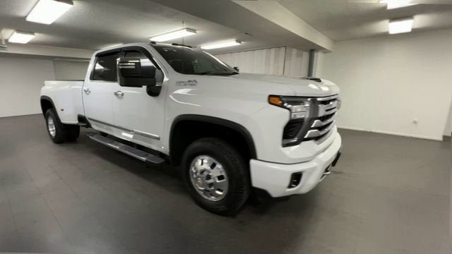 Used 2024 Chevrolet Silverado 3500 High Country w/ Technology Package