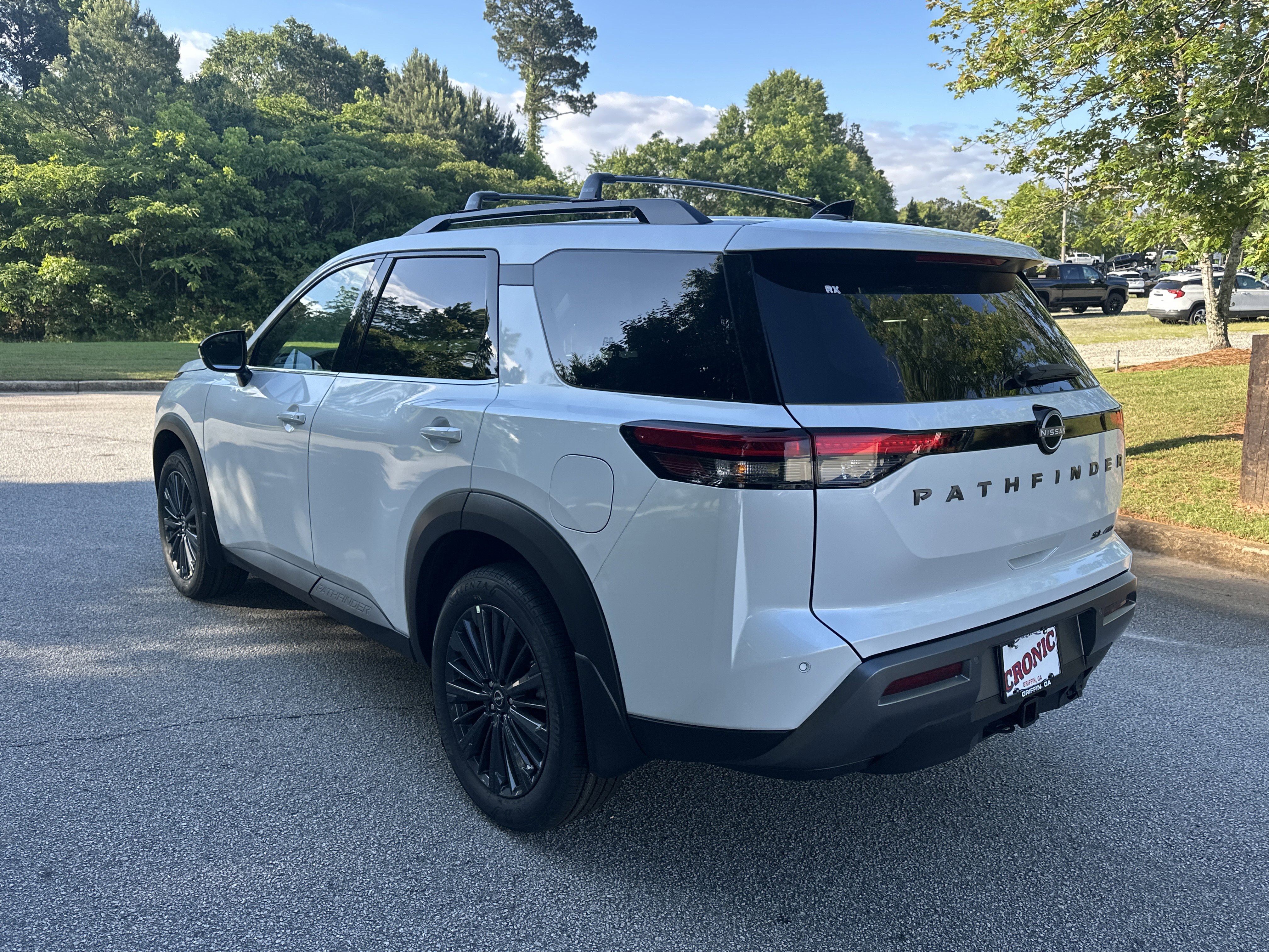 New 2026 Nissan Pathfinder SL AWD/4WD image 7