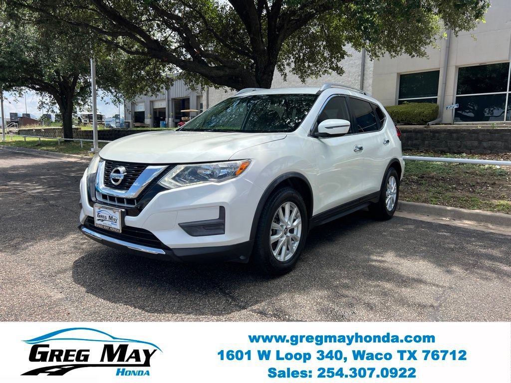 Used 2017 Nissan Rogue SV w/ SV Family Package FWD image 3