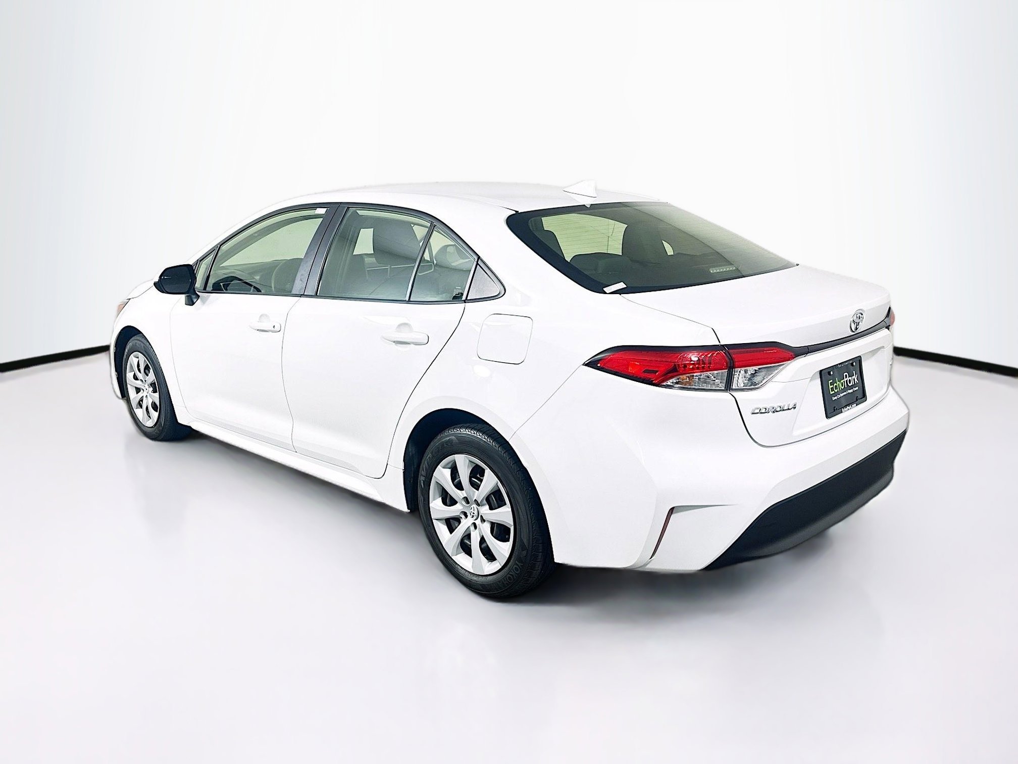 Used 2023 Toyota Corolla LE w/ Carpet Mat Package (TMS) image 5