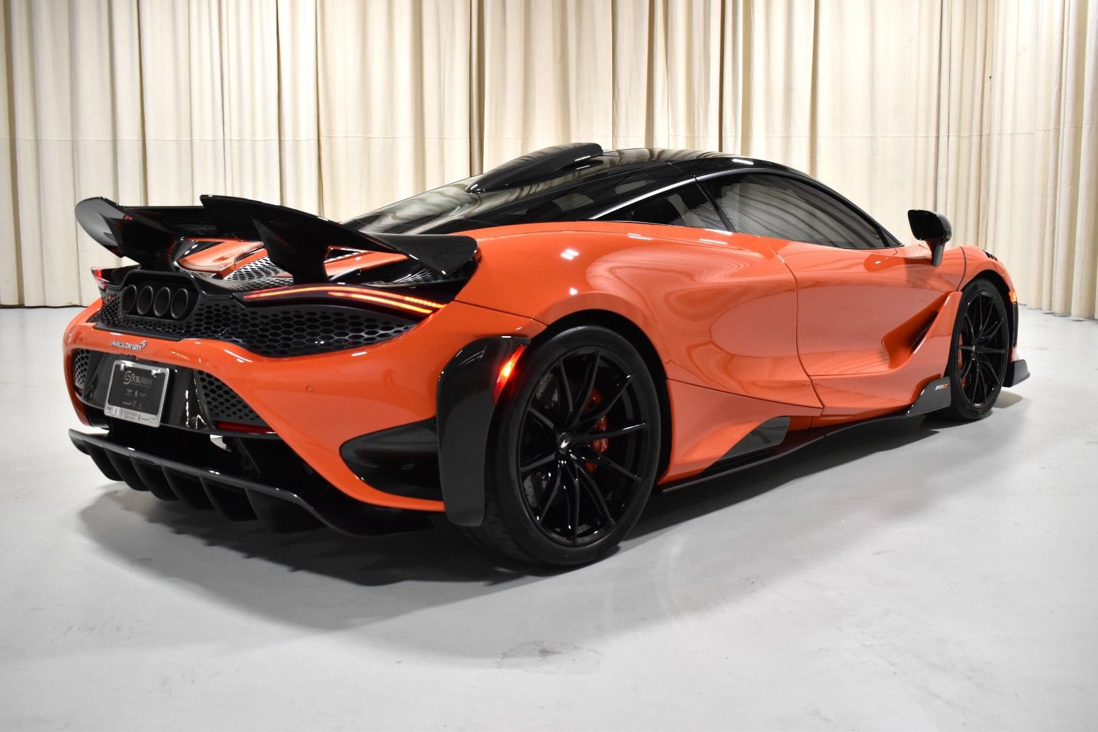 Used 2021 McLaren 765LT RWD image 6
