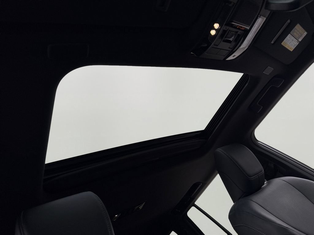 Certified 2025 Lexus GX 550 w/ Accessory Package (2T) AWD/4WD image 8