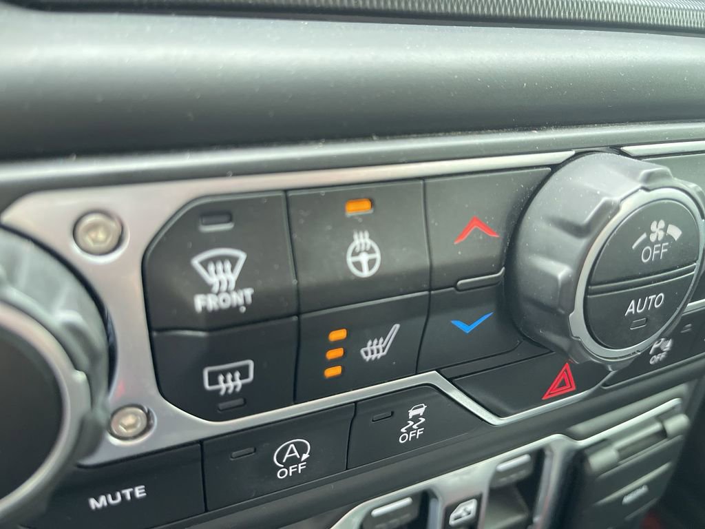 Used 2021 Jeep Gladiator Mojave AWD/4WD image 30