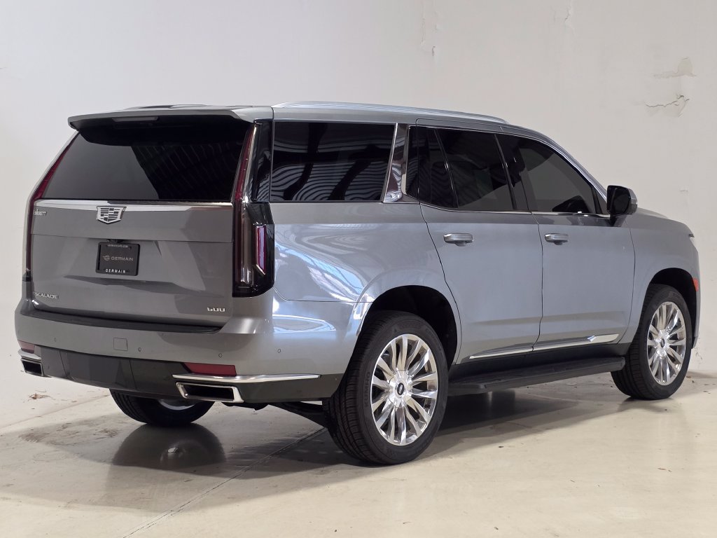 Used 2023 Cadillac Escalade Premium Luxury AWD/4WD image 5