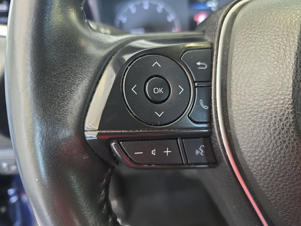 Used 2024 Toyota Corolla SE w/ SE Premium Package FWD image 17