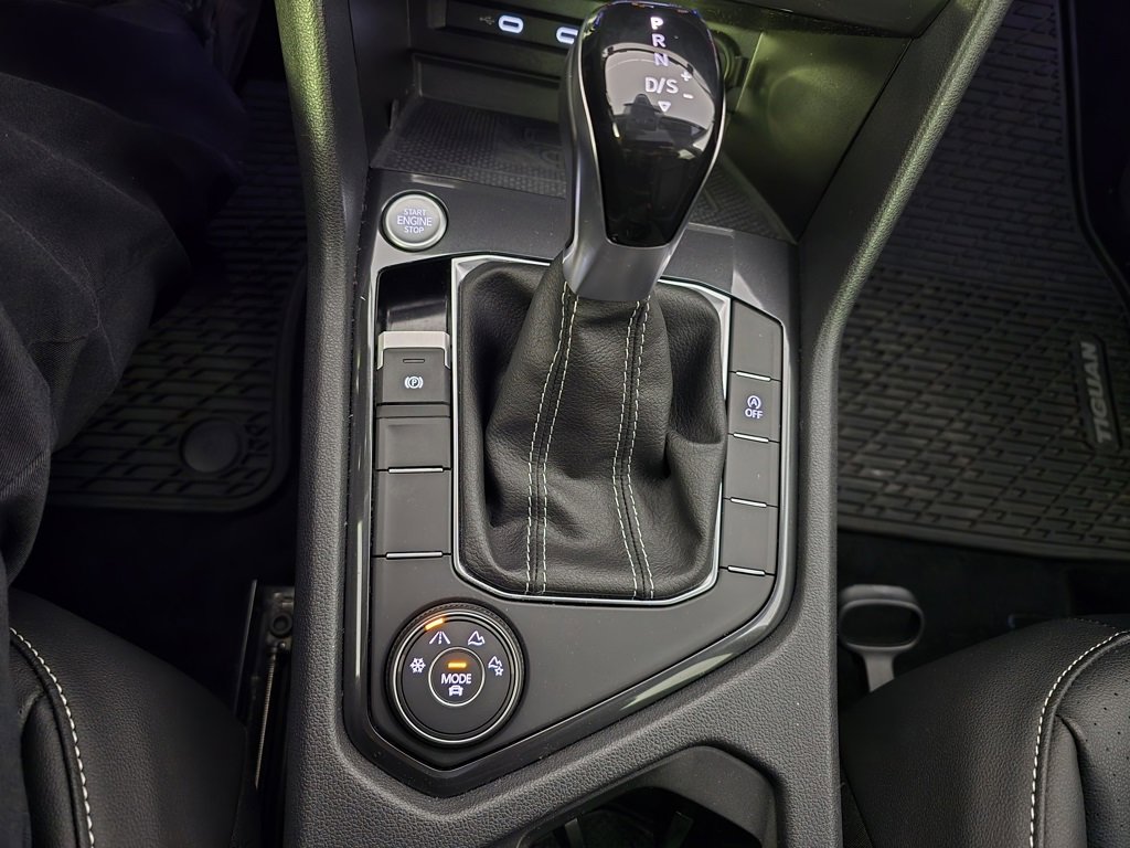 Used 2022 Volkswagen Tiguan SE image 15