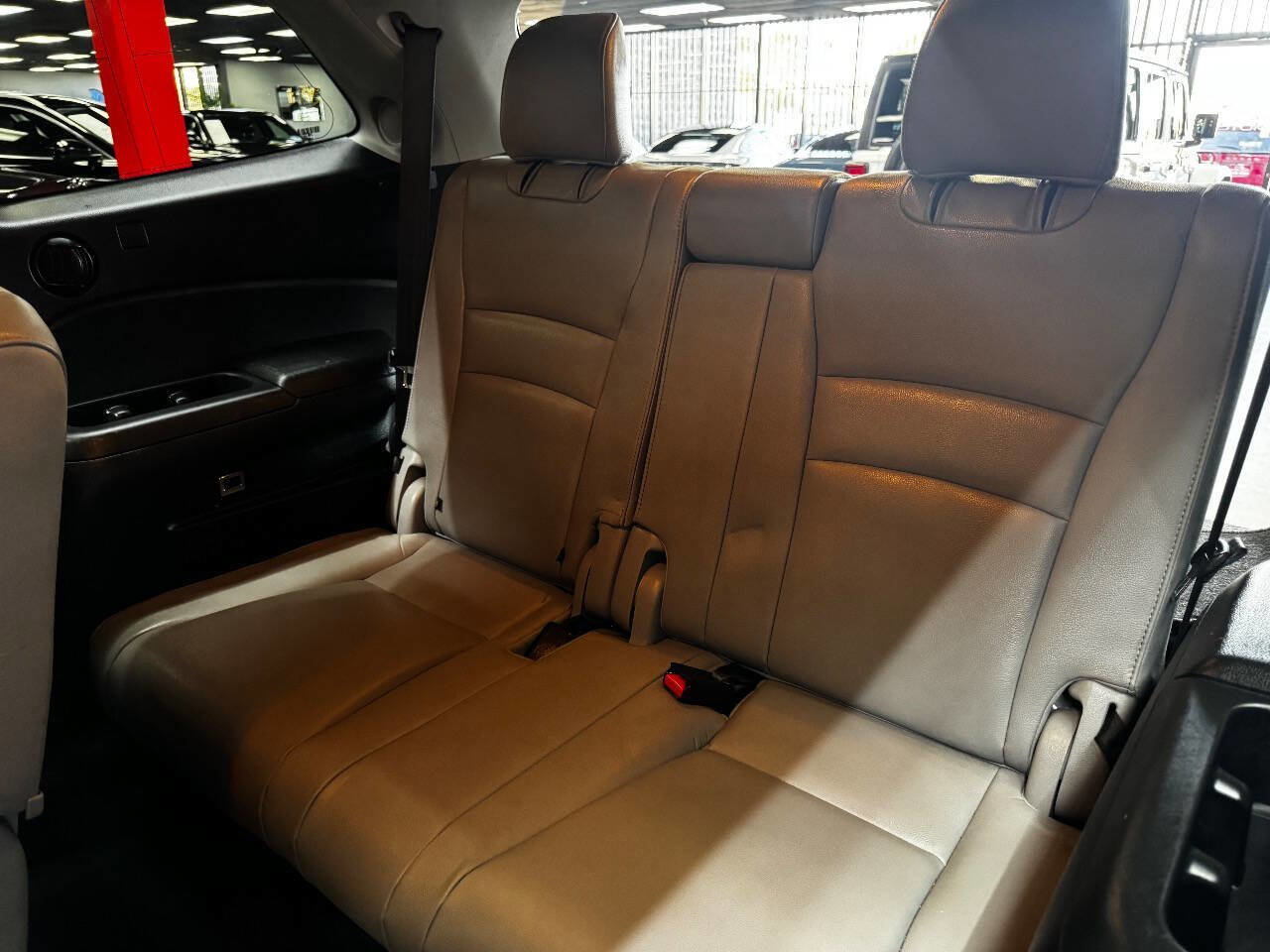 Used 2017 Honda Pilot Touring image 44