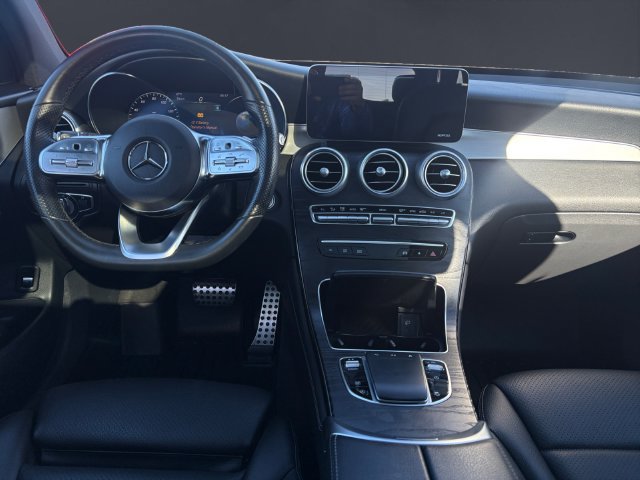 Used 2020 Mercedes-Benz GLC 300 4MATIC image 10