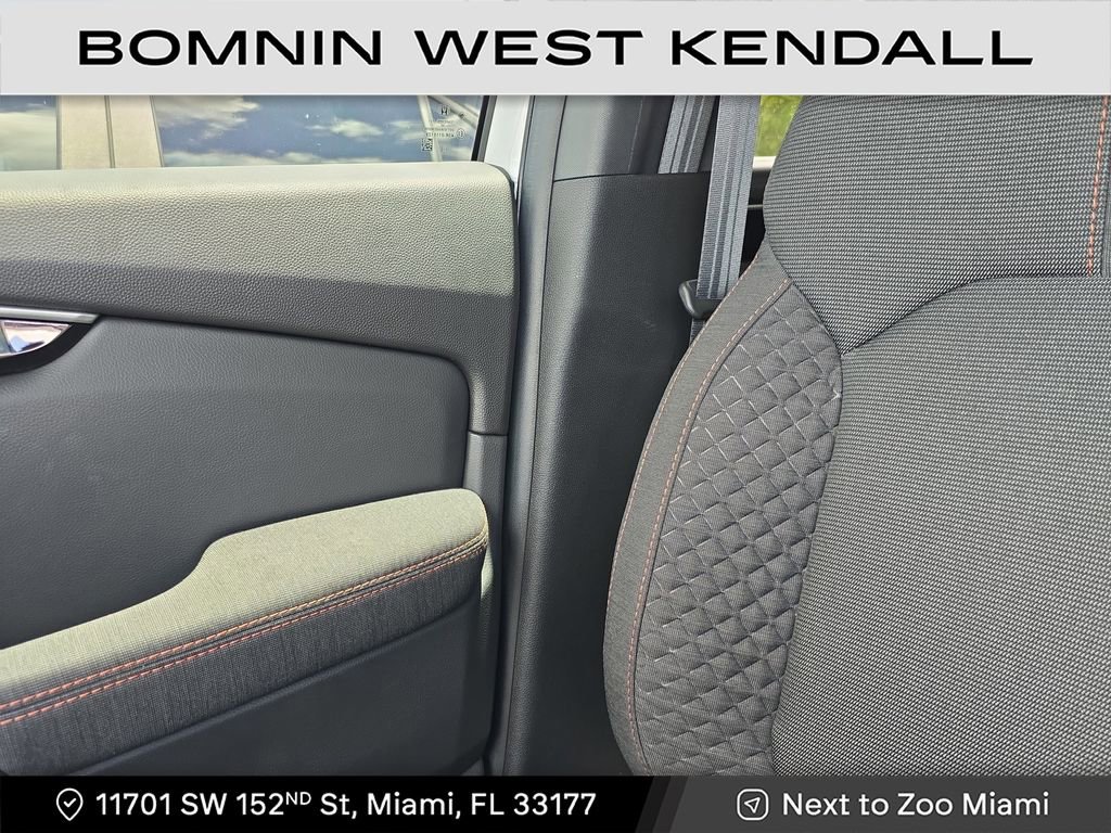 Used 2023 Honda Pilot Sport image 27