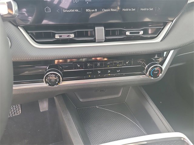 New 2026 Chevrolet Equinox LT image 32