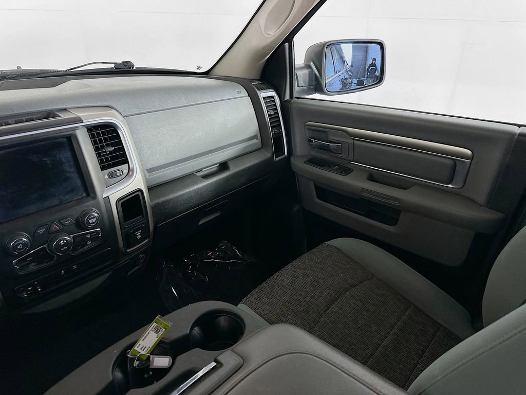 Certified 2019 RAM 1500 Classic SLT w/ Luxury Group image 28
