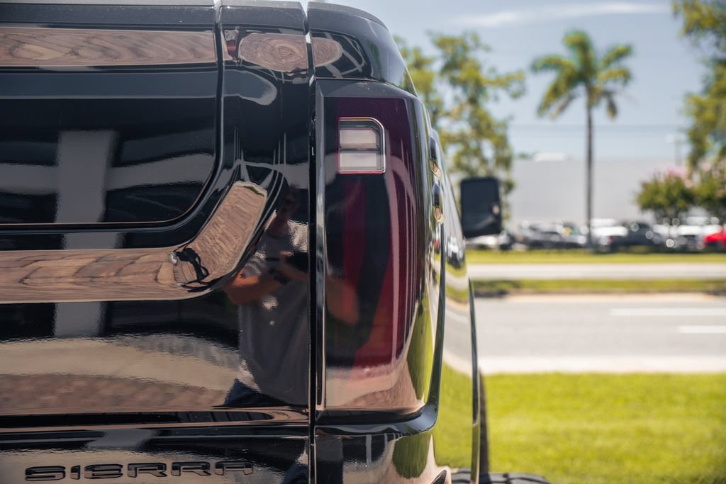 Used 2024 GMC Sierra 3500 Denali Ultimate AWD/4WD image 12