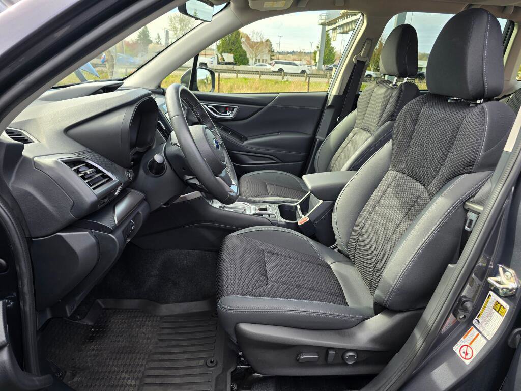 Used 2020 Subaru Forester Premium image 15