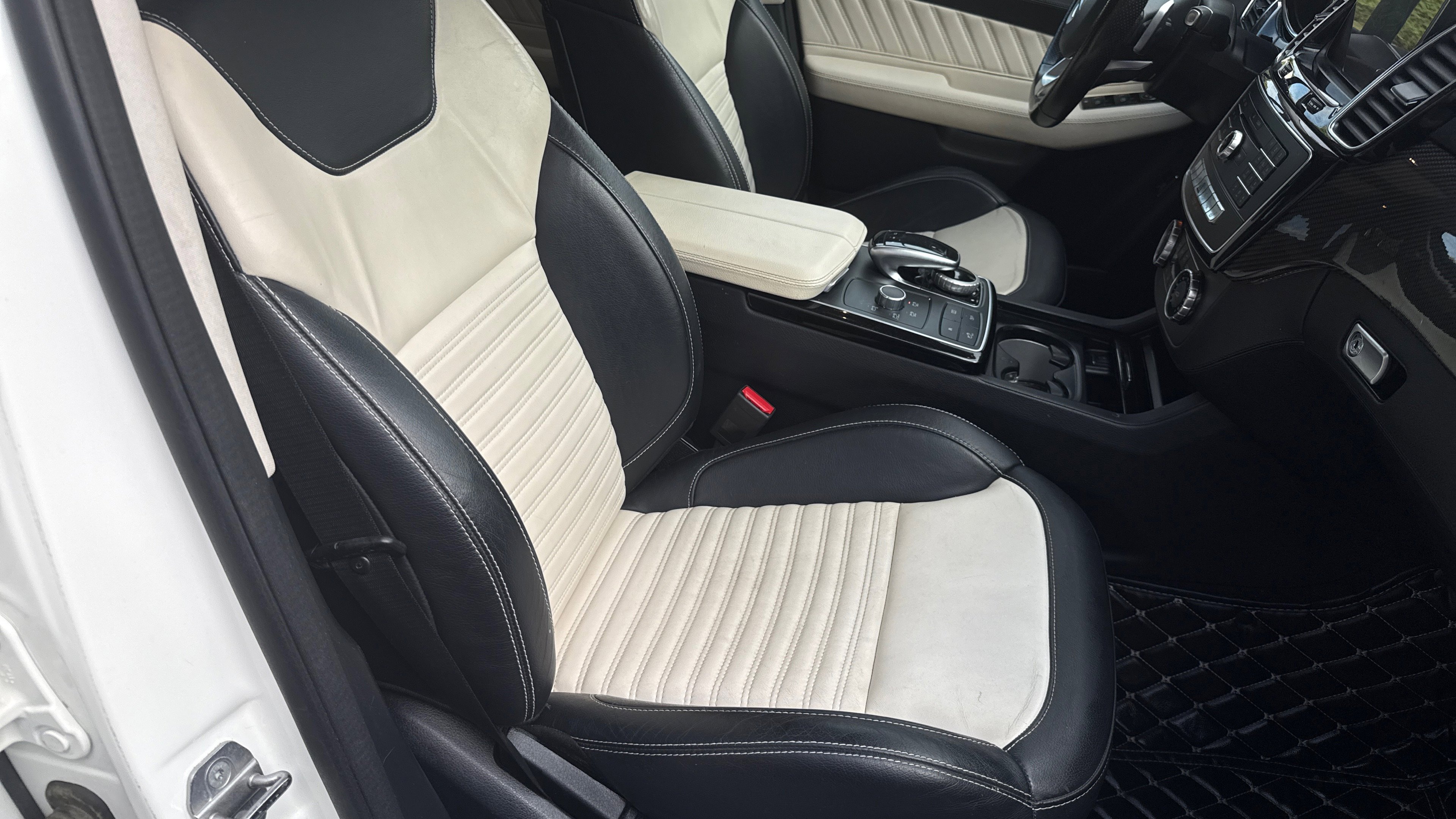 Used 2019 Mercedes-Benz GLE 43 AMG 4MATIC image 42