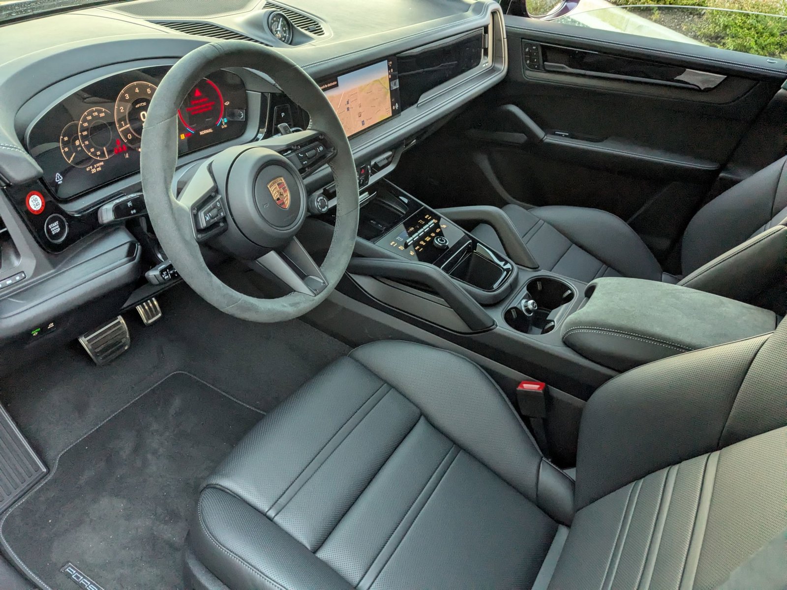 New 2026 Porsche Cayenne GTS AWD/4WD image 4