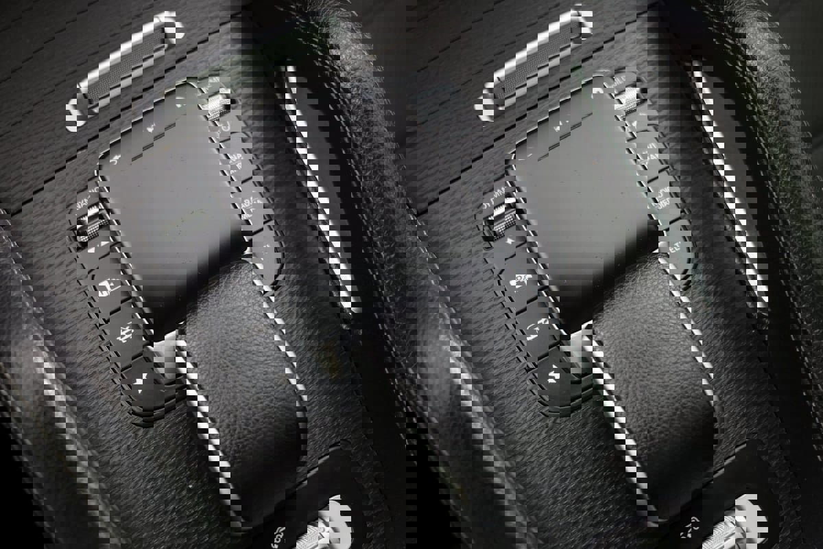 Used 2023 Mercedes-Benz GLS 580 4MATIC image 32