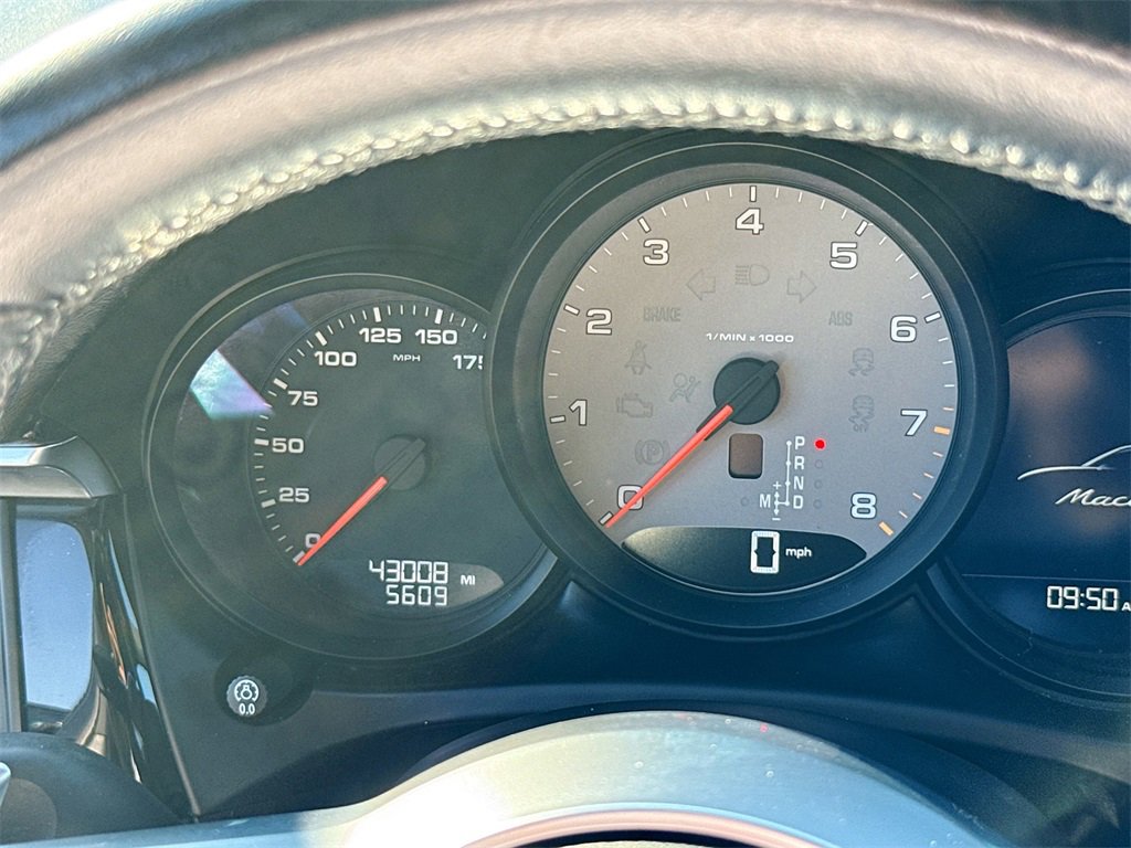 Used 2021 Porsche Macan S image 13