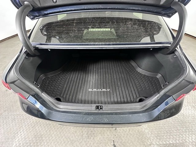 Used 2018 Toyota Camry SE image 14