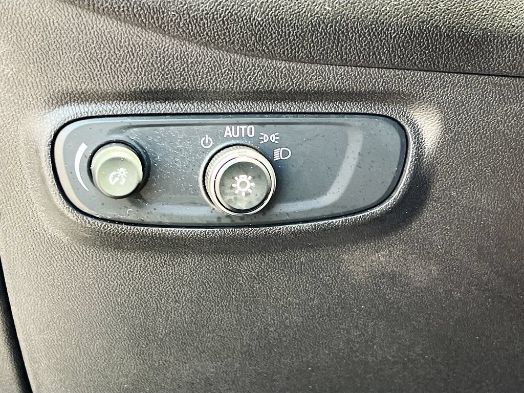 Used 2024 Chevrolet Equinox RS AWD/4WD image 10