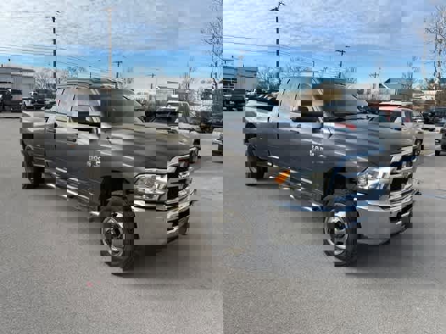 Used 2018 RAM 3500 Tradesman w/ Chrome Appearance Group image 20