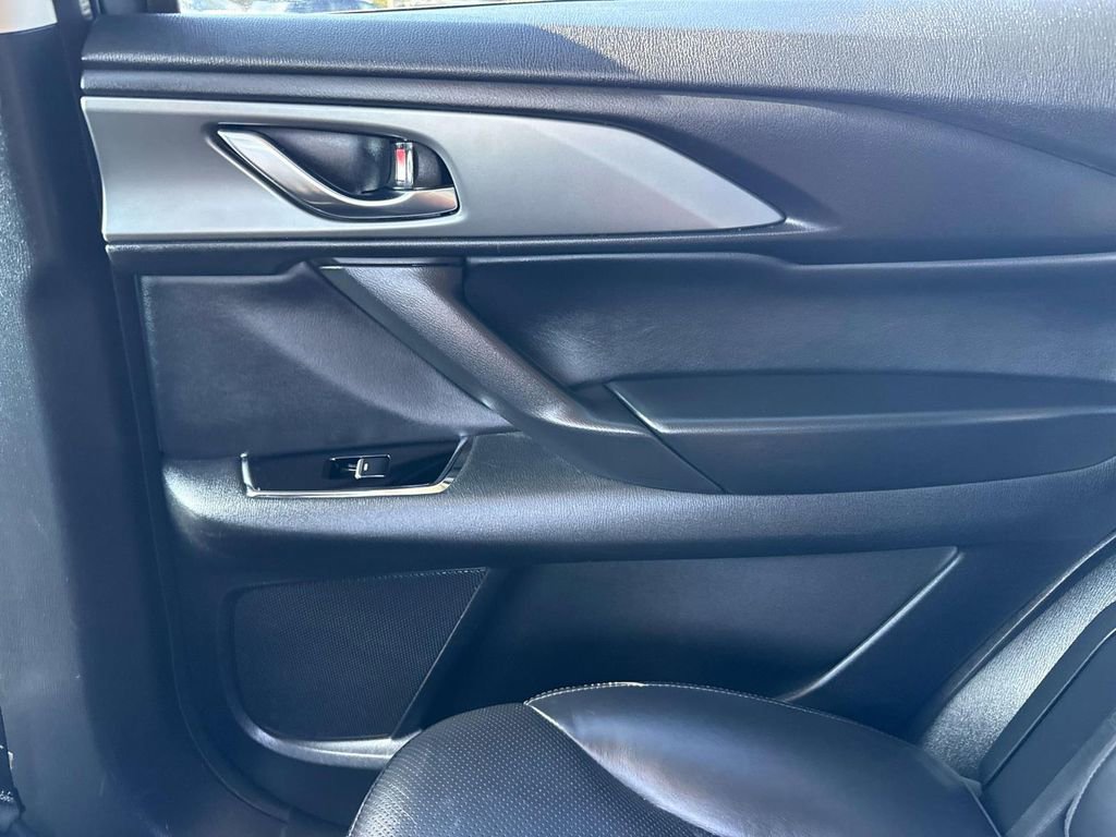 Certified 2023 MAZDA CX-9 Touring Plus AWD/4WD image 9