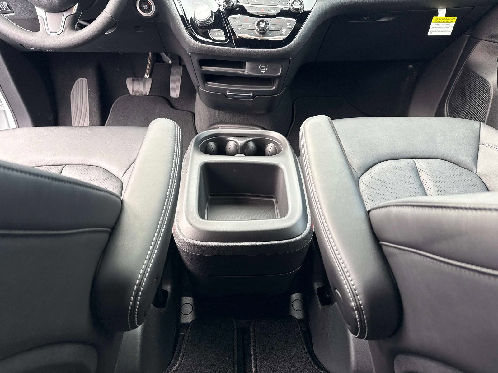 New 2026 Chrysler Pacifica Select image 17