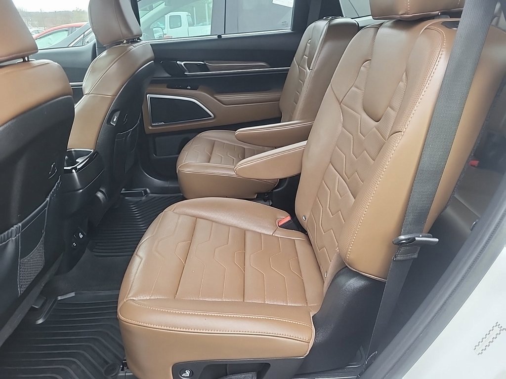 Used 2020 Kia Telluride SX w/ SX Prestige Package image 4