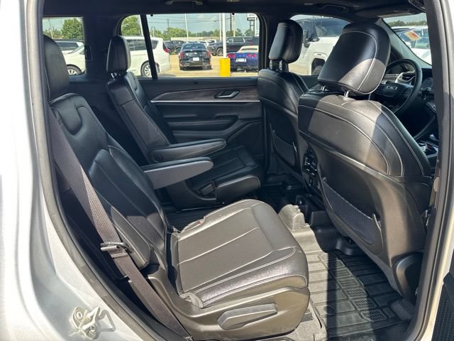 Used 2024 Jeep Grand Cherokee L Limited w/ Luxury Tech Group II AWD/4WD image 27