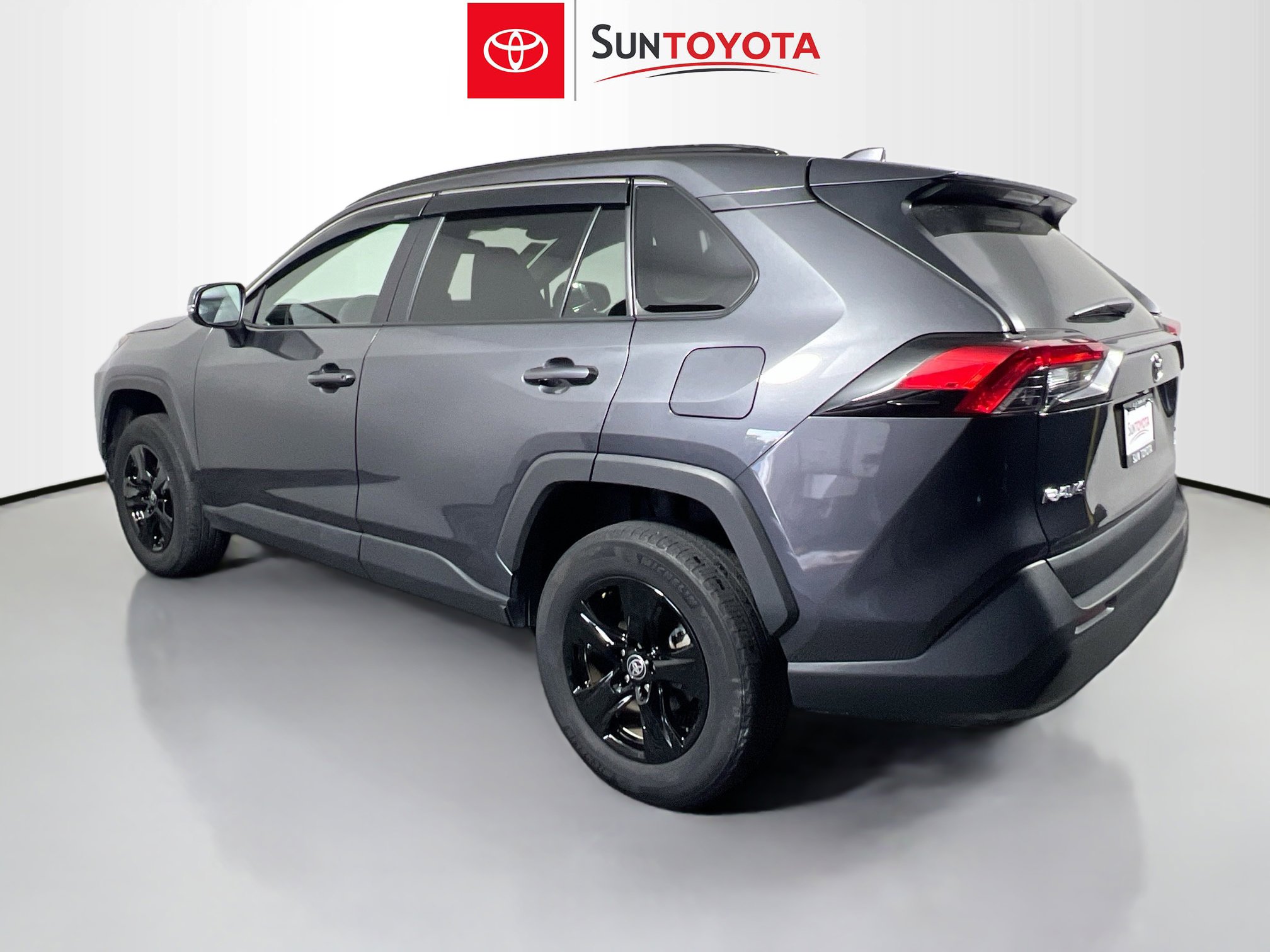 Used 2021 Toyota RAV4 XLE image 6
