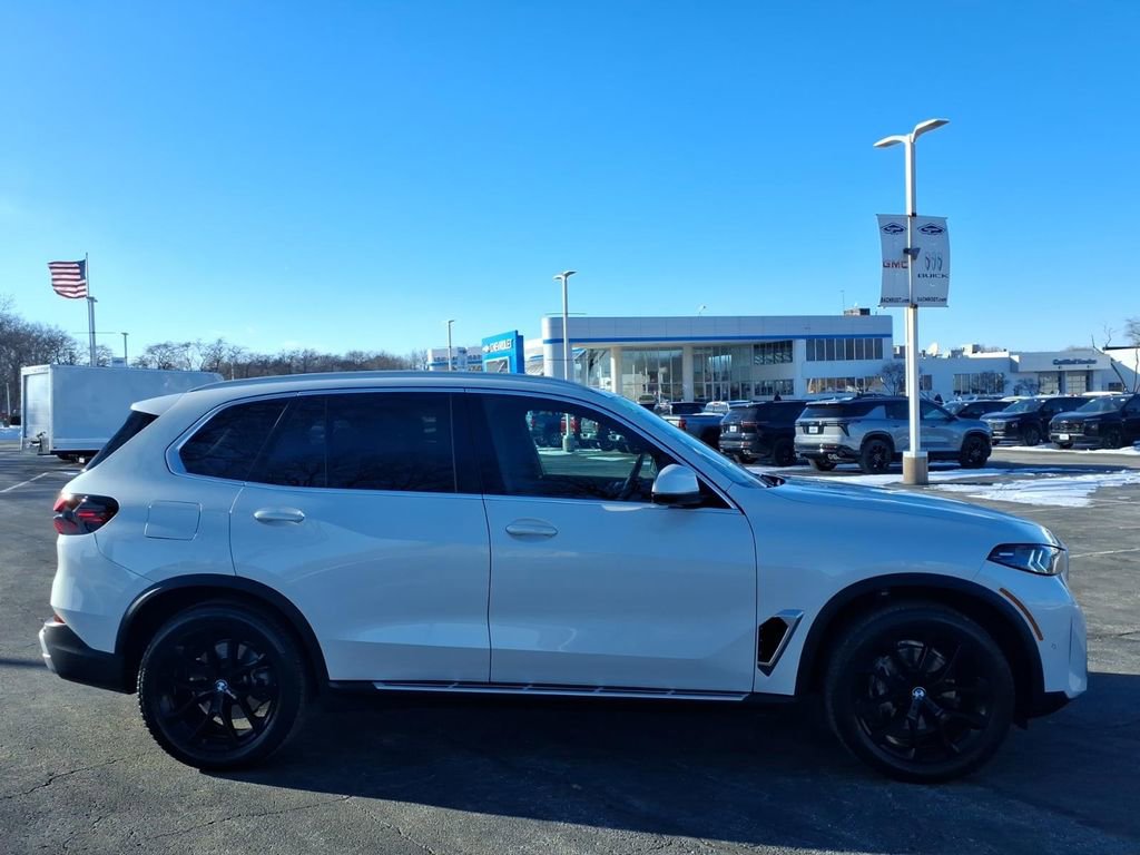 Used 2024 BMW X5 xDrive40i w/ Premium Package image 8