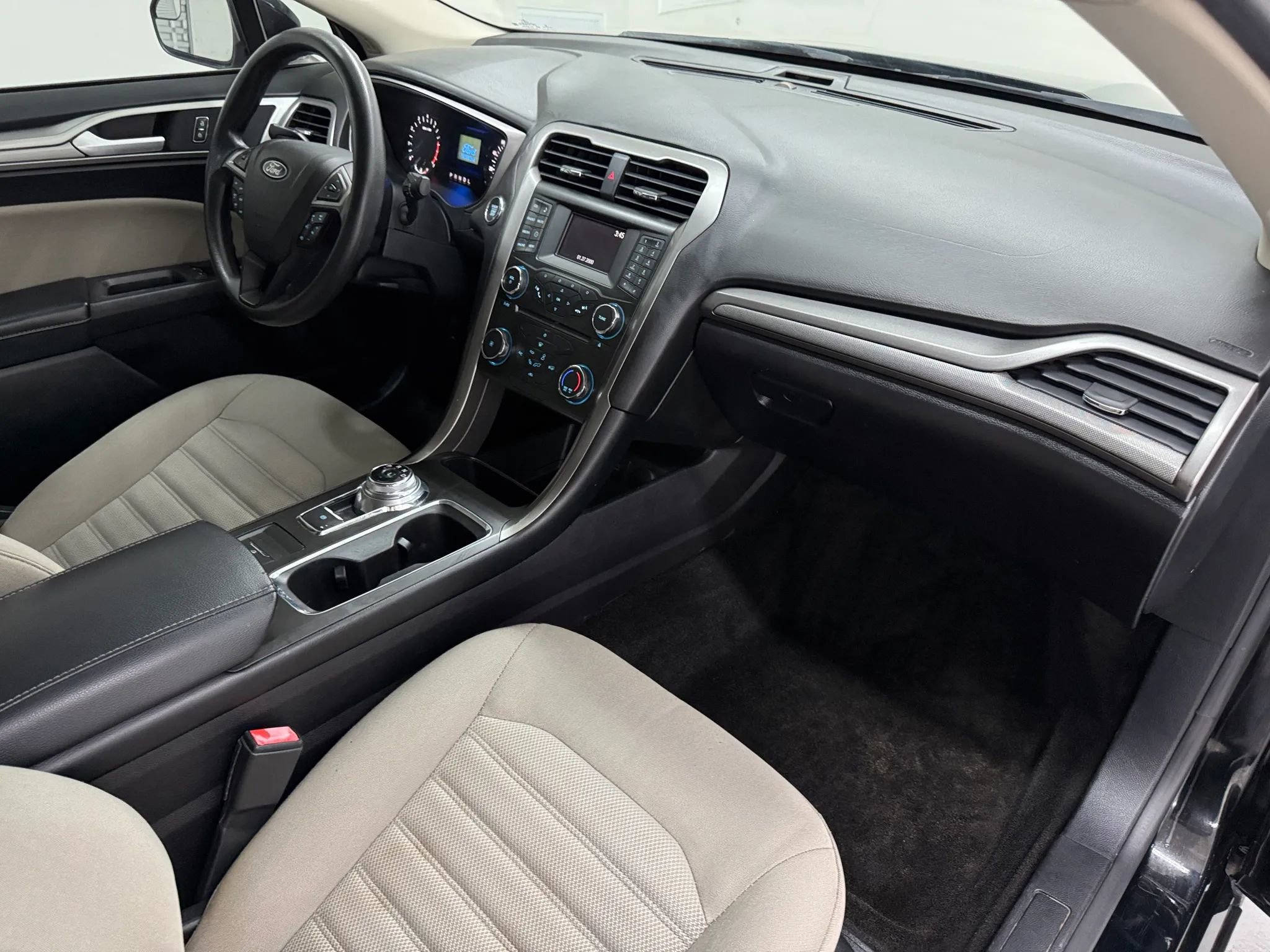 Used 2018 Ford Fusion S image 7