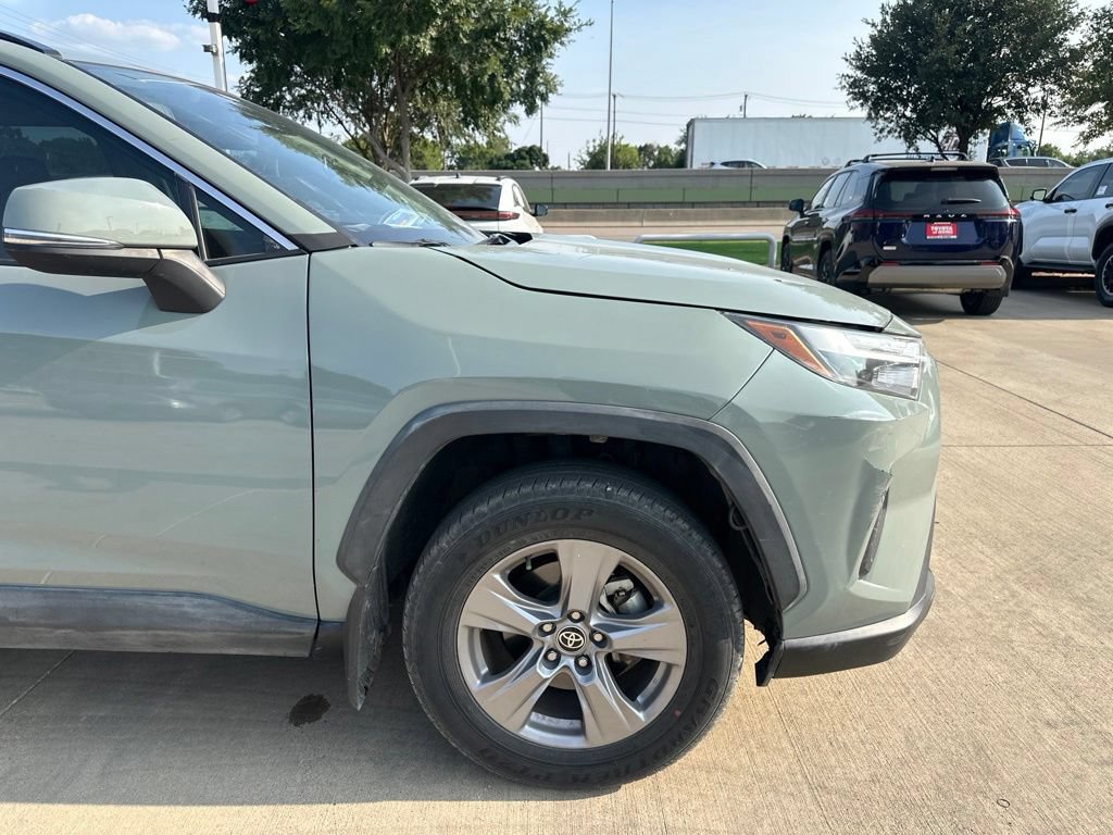 Used 2022 Toyota RAV4 XLE FWD image 13