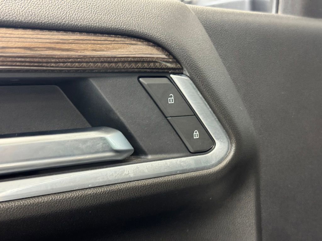 Used 2025 Chevrolet Silverado 2500 LT image 10