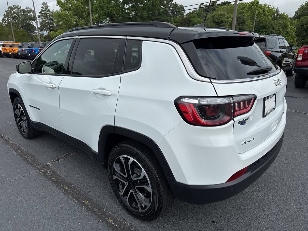 Used 2024 Jeep Compass Limited AWD/4WD image 3