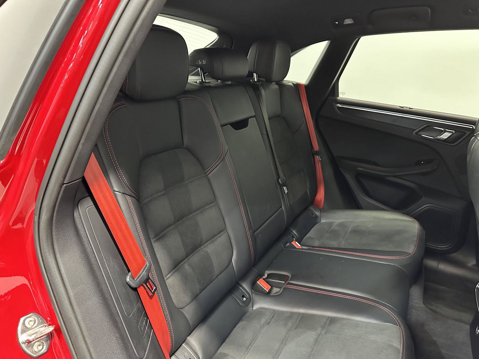 Certified 2023 Porsche Macan GTS AWD/4WD image 40