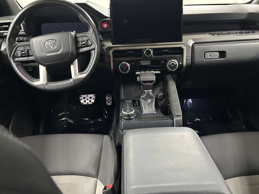 Certified 2025 Toyota Tacoma TRD Sport AWD/4WD image 15