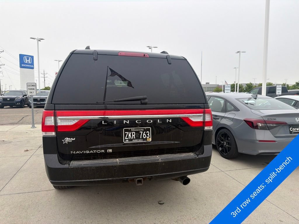 Used 2017 Lincoln Navigator L Select AWD/4WD image 7