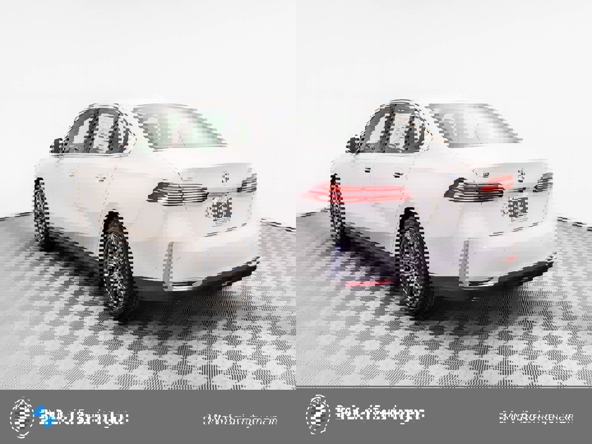 New 2026 BMW 540i xDrive w/ Premium Package image 3