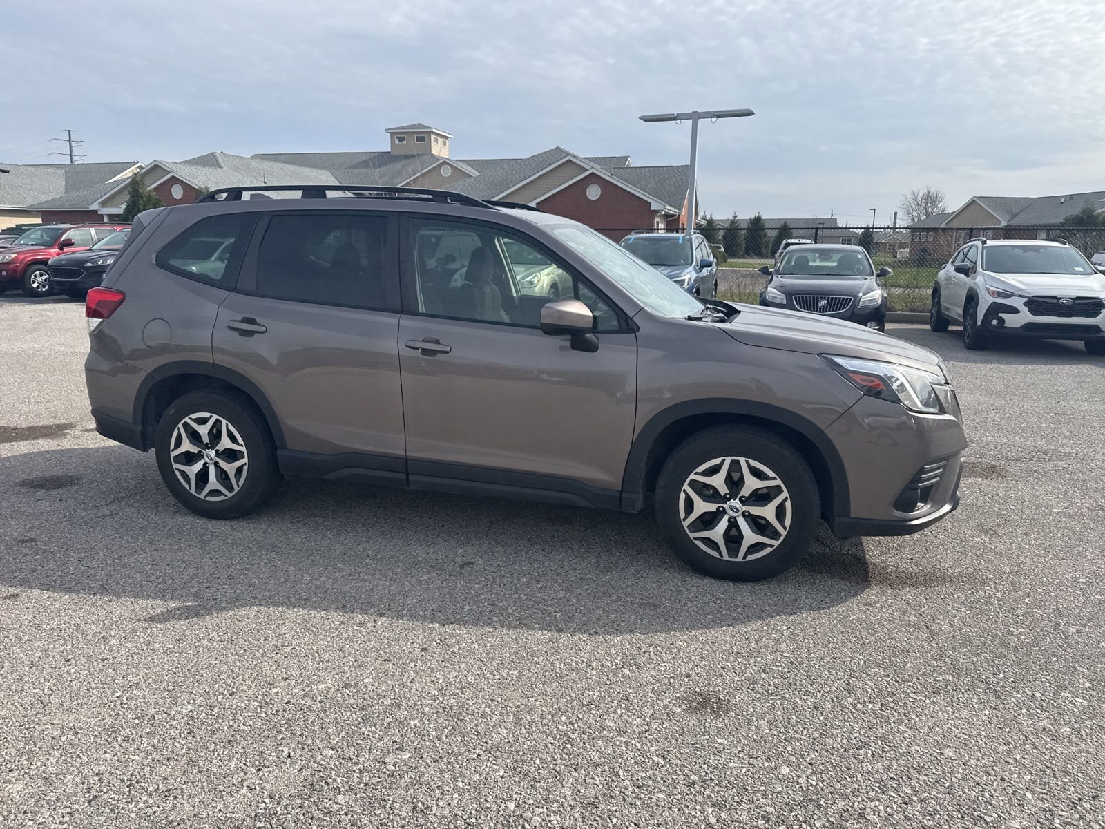 Used 2023 Subaru Forester Premium image 11